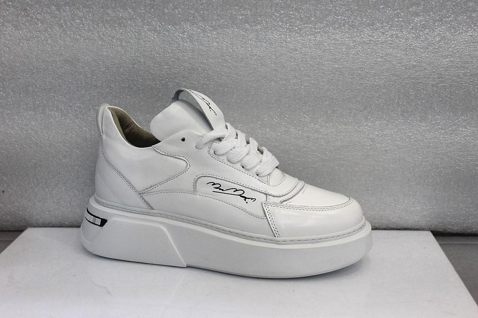 Кроссовки женские, белые, натуральная кожа, подкладка текстиль фото 1