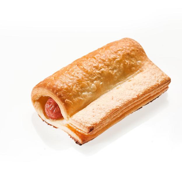 Слойка дрожжевая с сосиской ОПТ фото 1