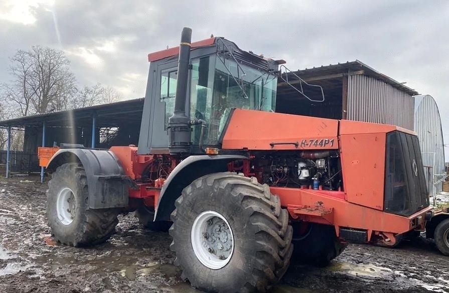 Трактор Кировец К744 Р1 фото 1