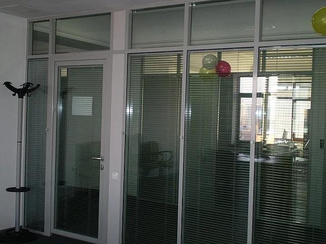 Перегородки с межрамными жалюзи ОПТ фото 2