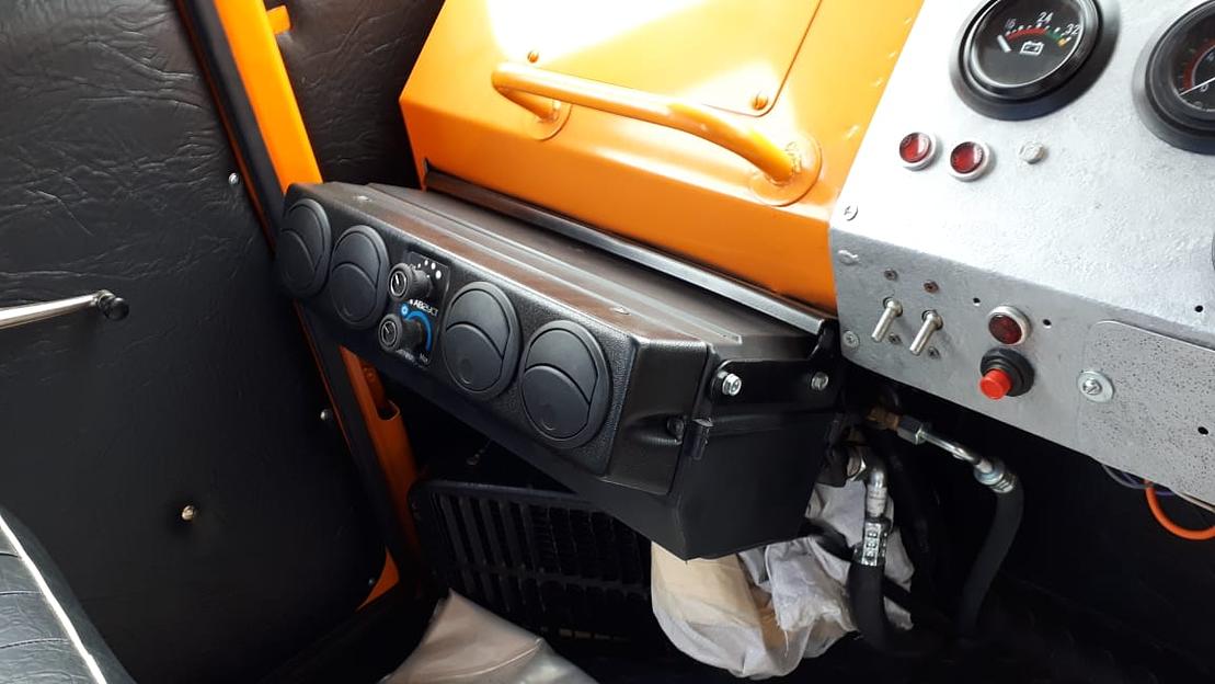 Ремонт кабин трактора К-700 фото 5