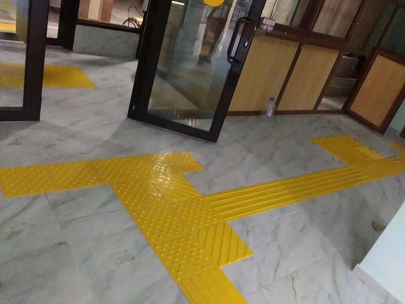 Тактильная плитка ПВХ 300х300 конус ОПТ фото 5