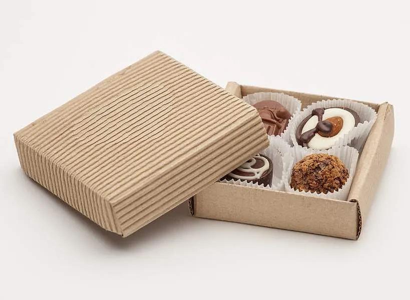 Коробка шоколадных конфет ручной работы Fradе́ «Фирменная» (микрогофрокартон) 56 г фото 3
