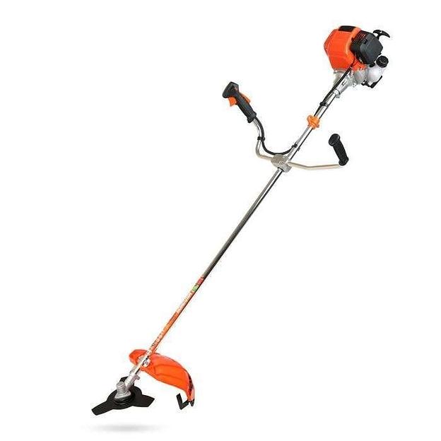 Бензотриммер PATRIOT PT 415T (1+1) [250106242]{4-ТАКТНЫЙ двигатель, раб.объем 31сс, 1.3 л.с., полуавтоматическая катушка,3Т нож, 40Т диск, ранцевая портупея} фото 1