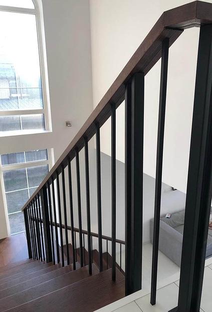 Лестница на монокосоуре Г-образная под заказ фото 10