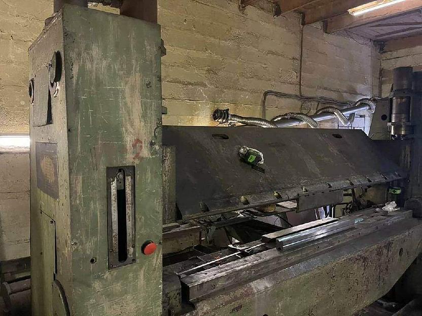 Листогибочная машина ИВ2144 фото 4