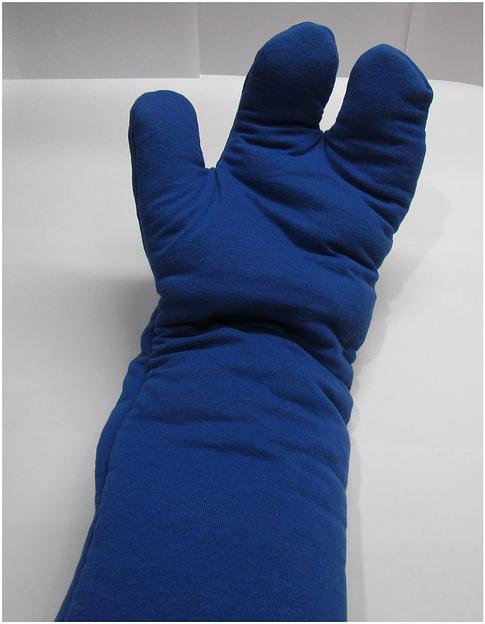 Перчатка для игры с котами защита рук от царапин и укусов синяя фото 4