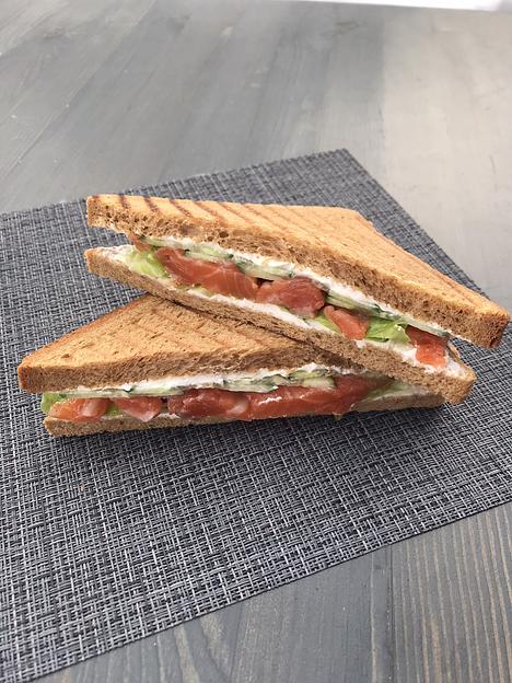 Сендвич с лососем (большой), опт фото 1