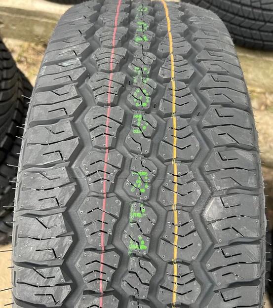 Шины Tracmax X-Privilo AT01 235/75 R15 109T ОПТ фото 1