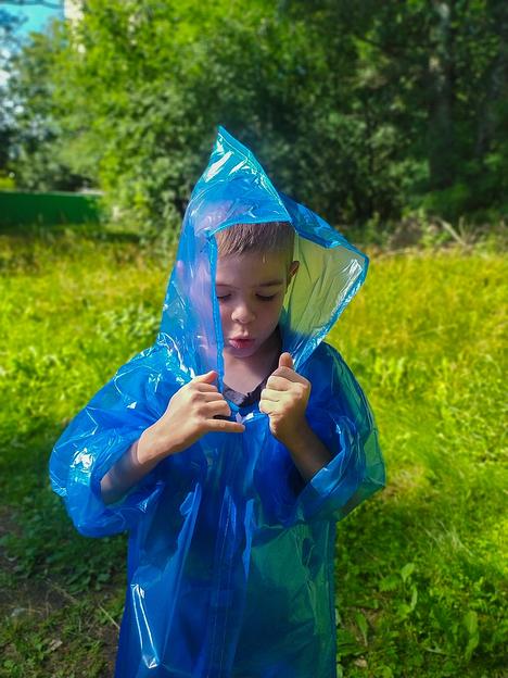 Детский плотный дождевик на липучках шитый фото 3