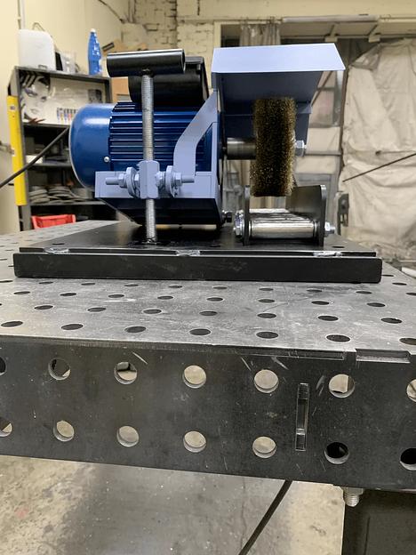 Станок зачистной для профильных и круглых труб до 160 мм (ЗС-160) фото 3