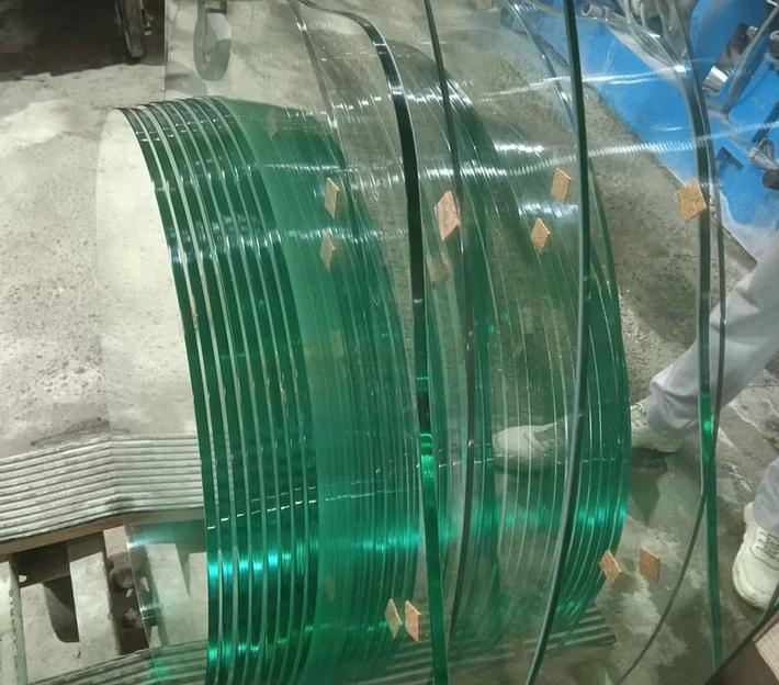 Изготовление стеклянных столешниц и кругов фото 2