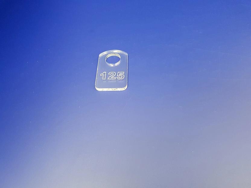 Номерки гардеробные , гравировка-быстроходом. фото 3