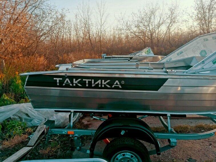 Алюминиевый катер Тактика 420, 420*160*65 см фото 9