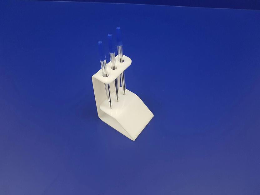 Подставка для ручек карандашей кистей 3 секции.(вертикальное размещение, место для логотипа, белая) фото 1