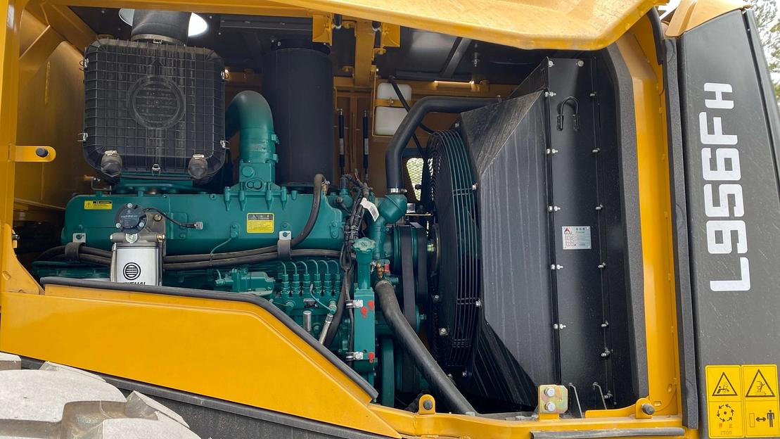 Фронтальный погрузчик L956FH фото 10