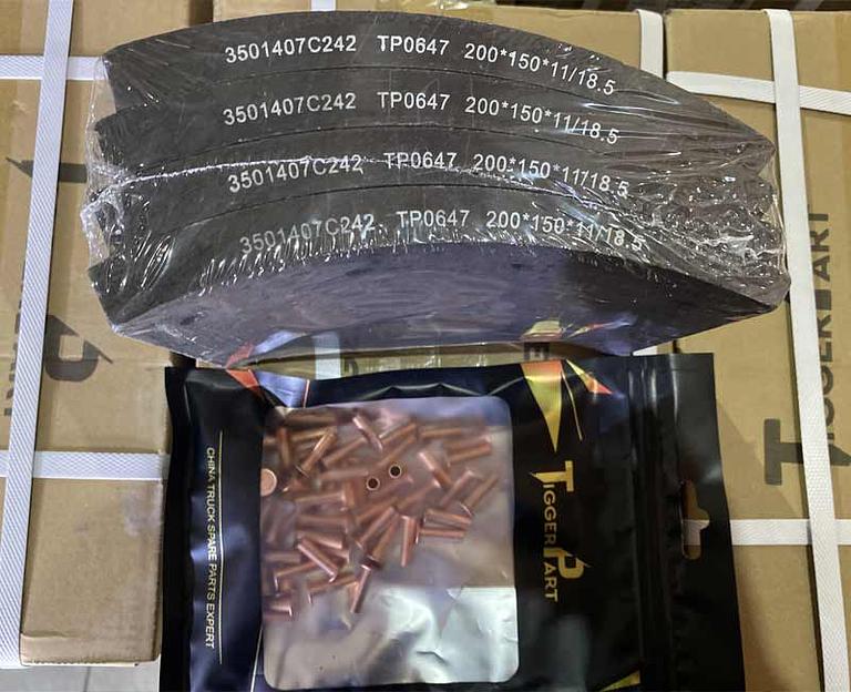 Накладка тормозная передняя d6 короткая FAW J6 3501407C242 TiggerPart фото 2