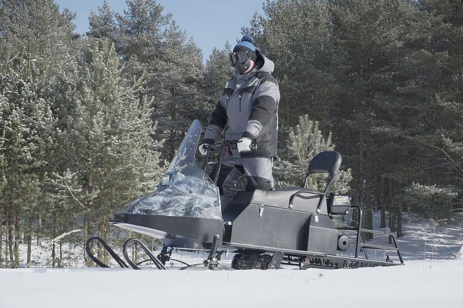 Снегоход Бурлак Егерь Центро L 20 л.с., 2970*1100*1300 мм. фото 1