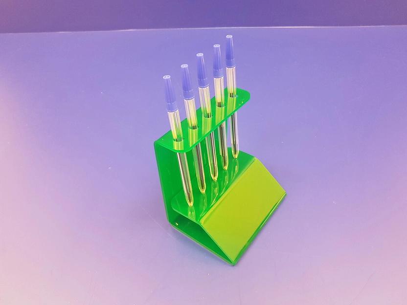 Подставка для ручек карандашей кистей 5 секции.(вертикальное размещение, место для логотипа, зеленая) фото 1