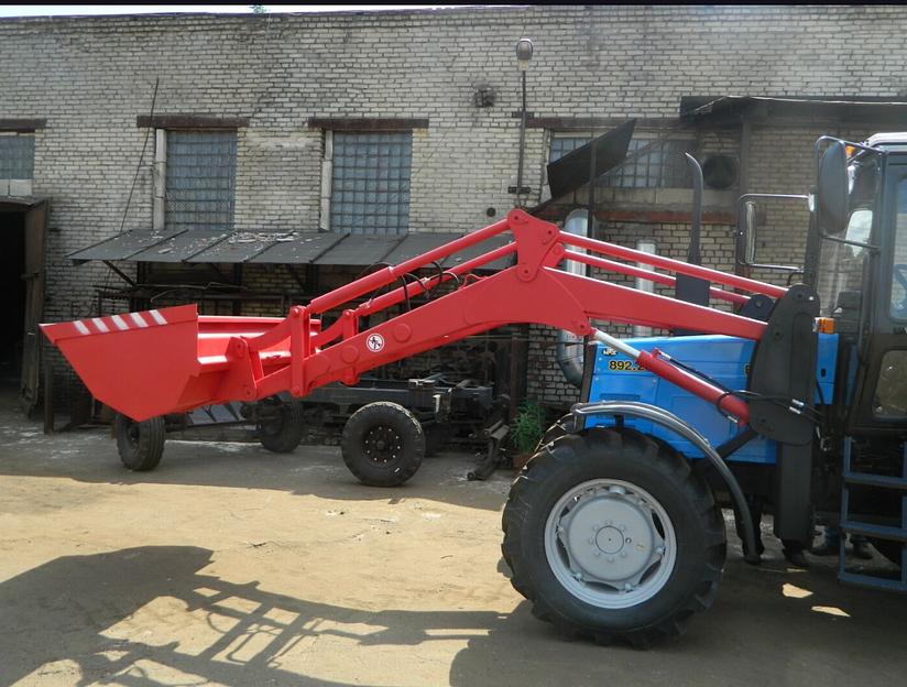 Погрузчик фронтальный «ПФН-0.9 М-У» удлиненный высота выгрузки 4 м фото 1
