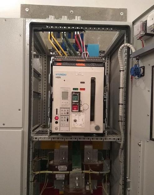 Главный распределительный щит ГРЩ 2Х1600, выключатели Hyundai фото 1