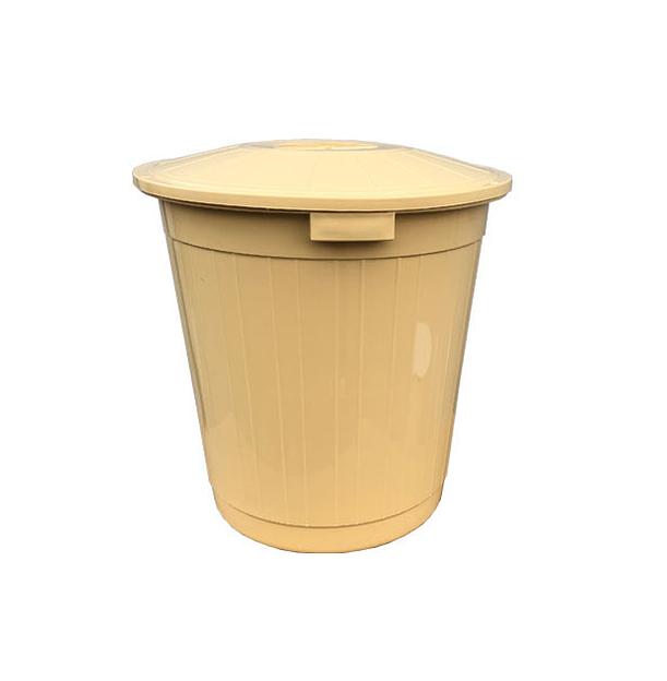 Бак пластиковый с крышкой 50 л бежевый фото 1