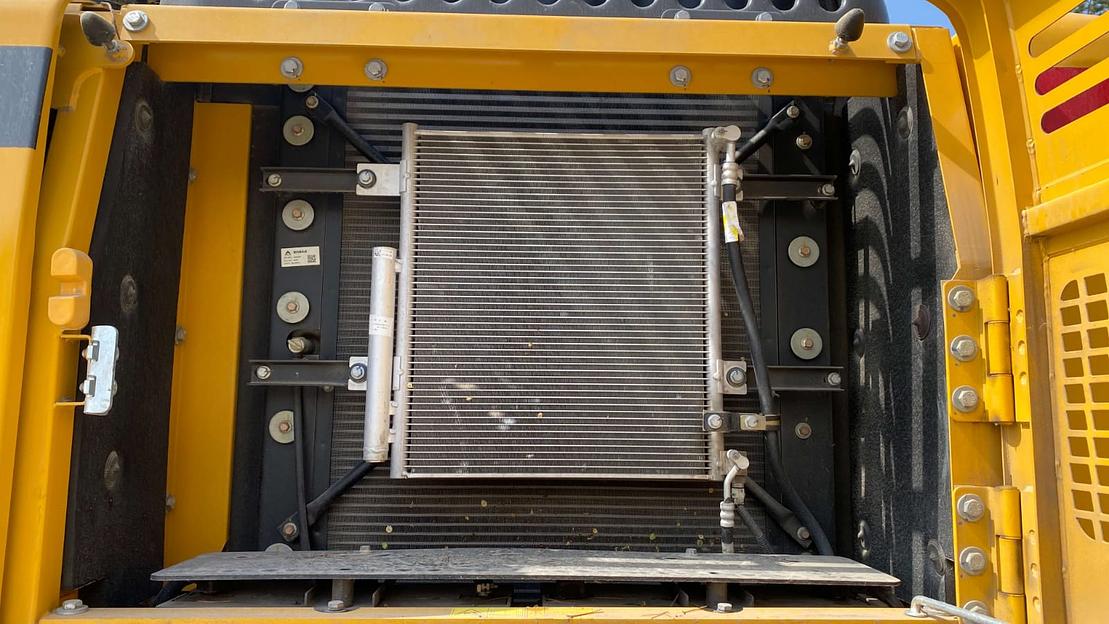 Экскаватор гусеничный SDLG E6210FLC фото 5