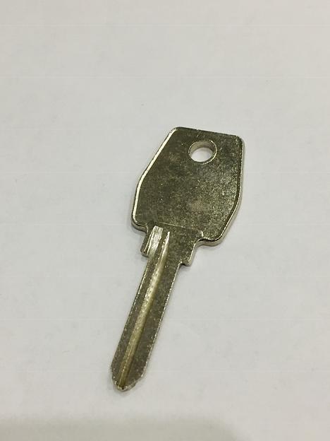 Заготовка ключа EL-6R фото 1