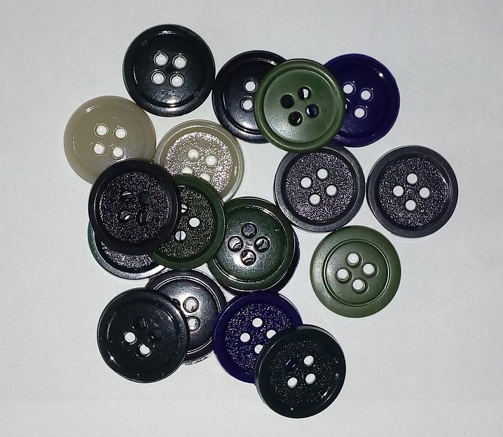 Пуговицы прокольные пластмассовые 23-25 мм круглые 1000 шт ОПТ фото 1