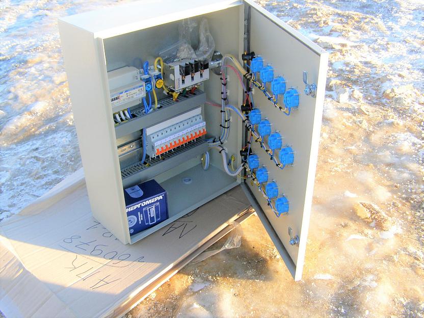 Шкаф распределительный на 12 групп со счетчиком (380/220В) фото 2