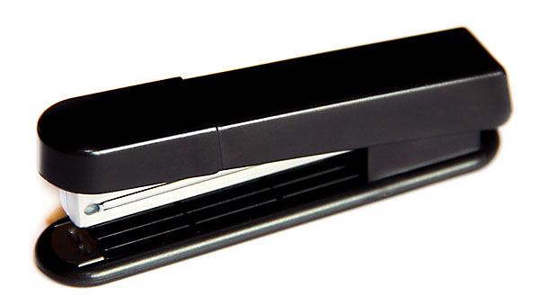 Степлер Kw-Trio 5220BLCK N10 (10листов) черный 100скоб металл/пластик фото 1