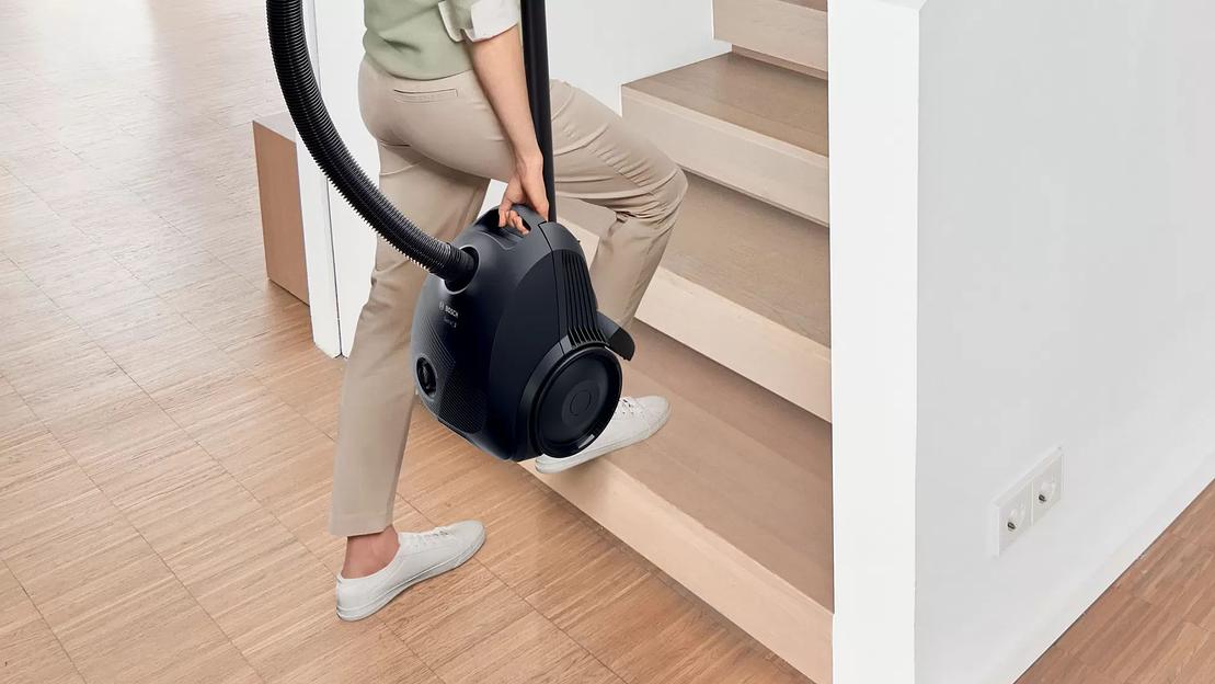 Пылесос Bosch BGBS2LB1 600Вт черный фото 5