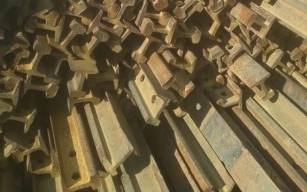 Рельсы старогодние фото 1