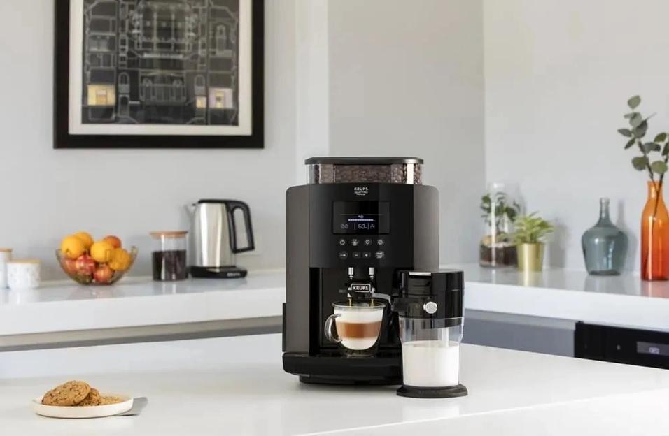 Кофемашина Krups Arabica Latte EA819E10 1450Вт черный/коричневый фото 6