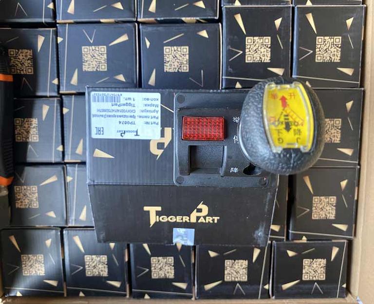 Кран подъема кузова (3 выхода) HOWO CKHY0014 TiggerPart фото 2