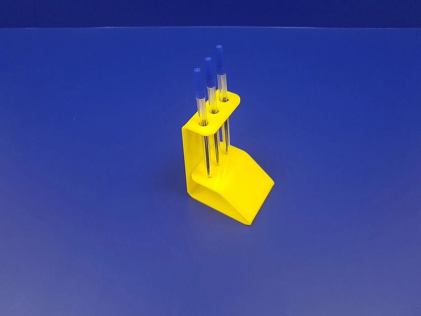 Подставка для ручек карандашей кистей 3 секции.(вертикальное размещение, место для логотипа, желтая) фото 1