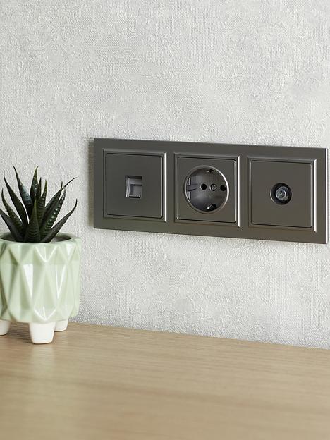 IEK BR-M32-K46 BRITE Рамка 3-мест. РУ-3-БрС сталь фото 6