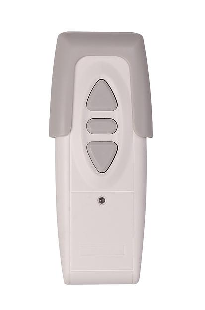 Экран настенный с электроприводом Digis DSTP-16906 фото 2