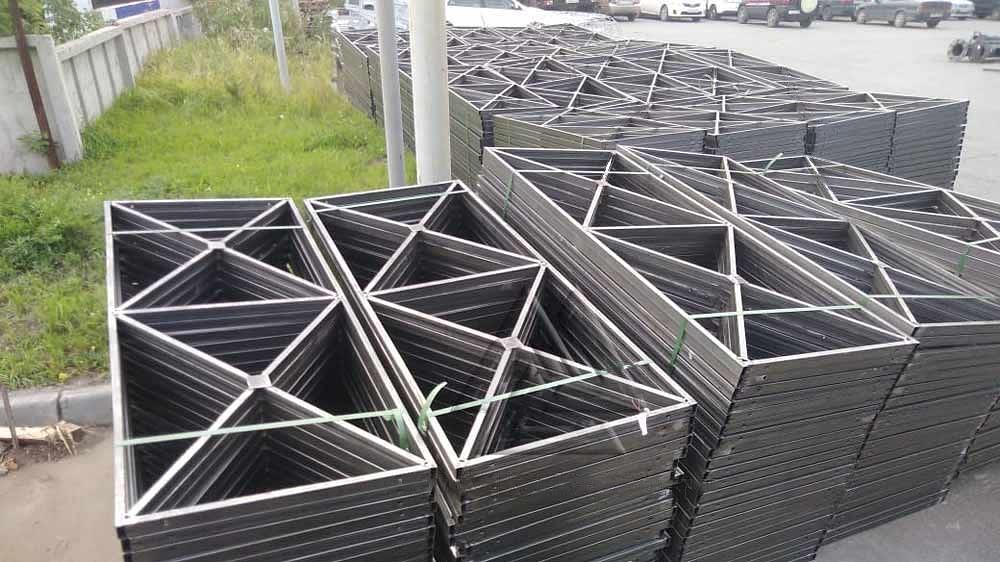 Ограждение пешеходное удерживающие и ограничивающие по вашим параметрам фото 4