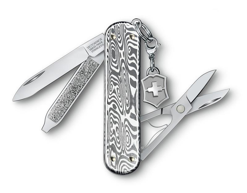 Нож перочинный Victorinox Classic Brilliant Damast (0.6221.34) 58мм 5функц. серебристый подар.коробка фото 5