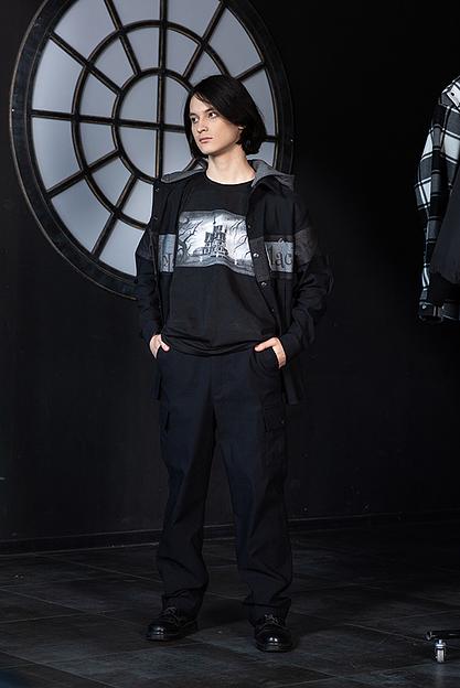 Чёрные джинсы карго с накладными карманами для мальчика ОПТ фото 2