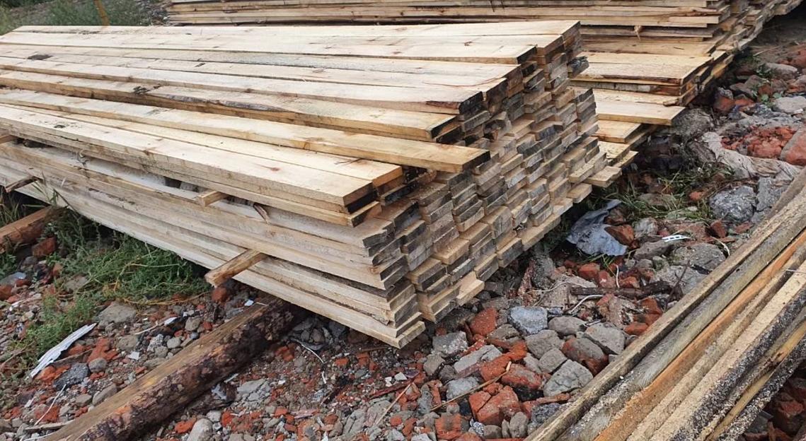 Доска необрезная сосна 25 мм 6 м фото 1