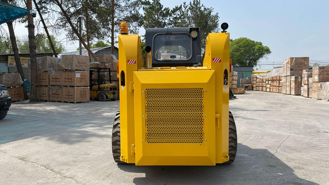 Мини-погрузчик JC60 фото 5