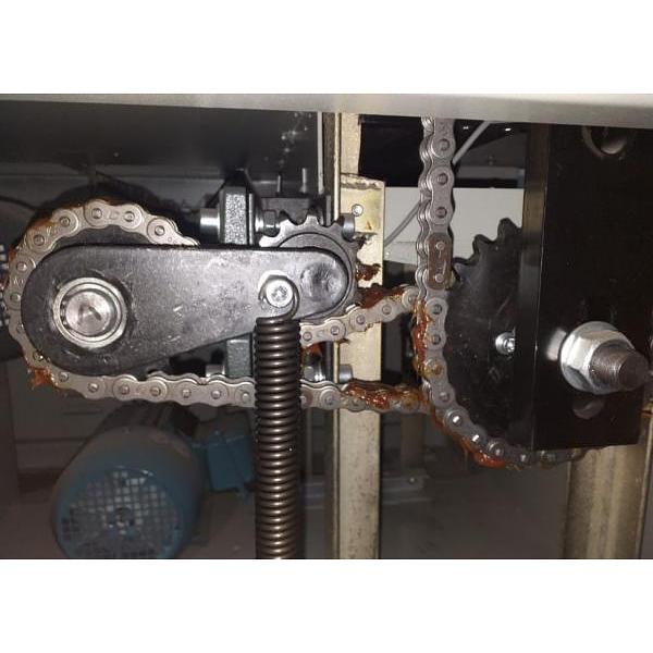 Трёхшовная упаковочная машина флоу-пак фото 3