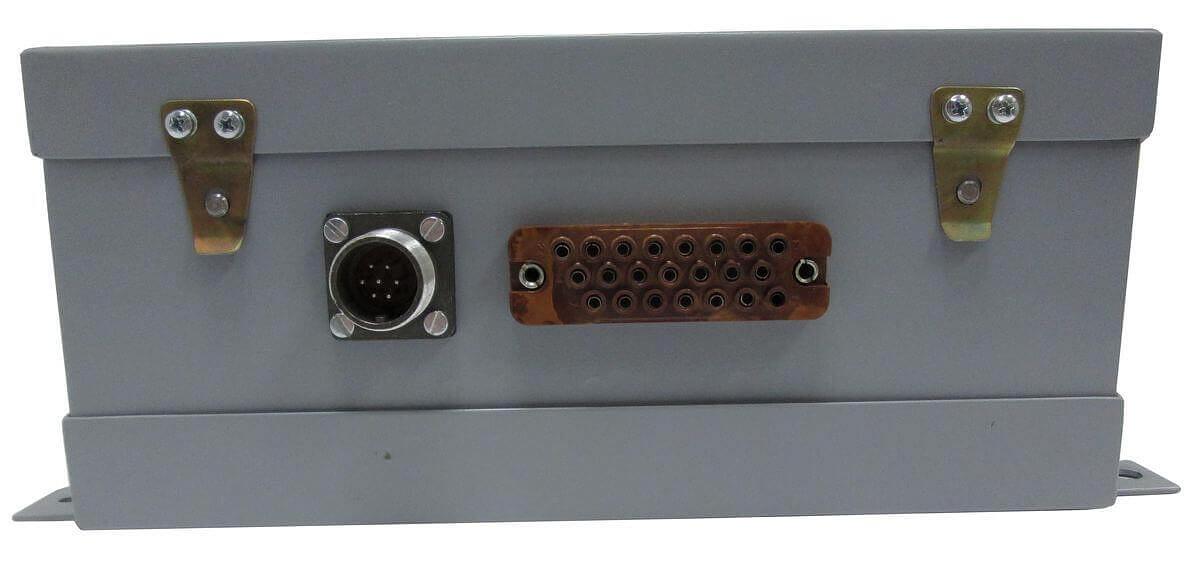 ДГК-1-1Д датчик контроля герметичности камер пуска-приёма очистных устройств в составе: 1 блок питания и реле 24 В, 1 акустический датчик, 1 соединительная коробка фото 4