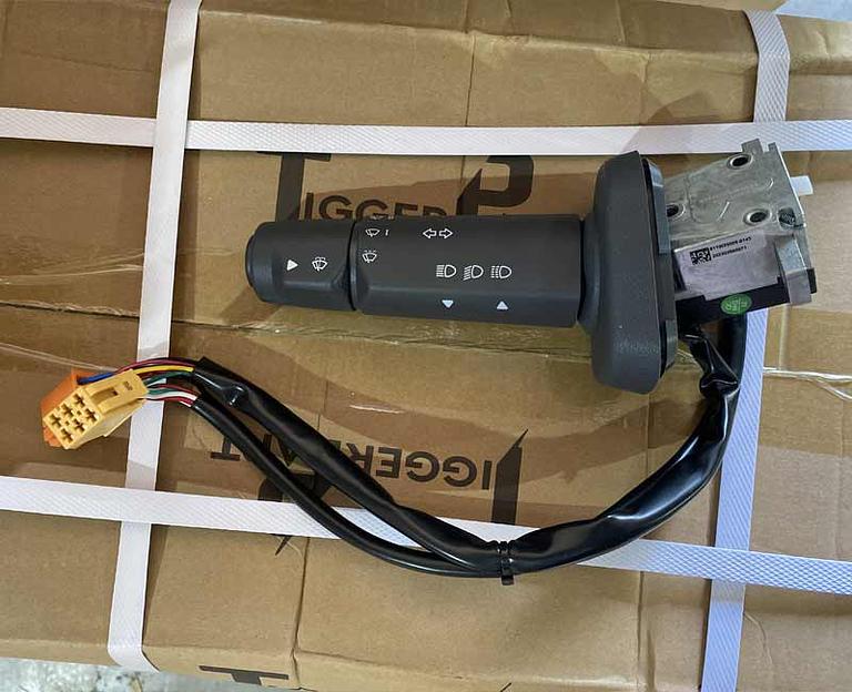 Переключатель комбинированный поворотный HOWO T5G/MAN 811W25509-0145 TiggerPart фото 1