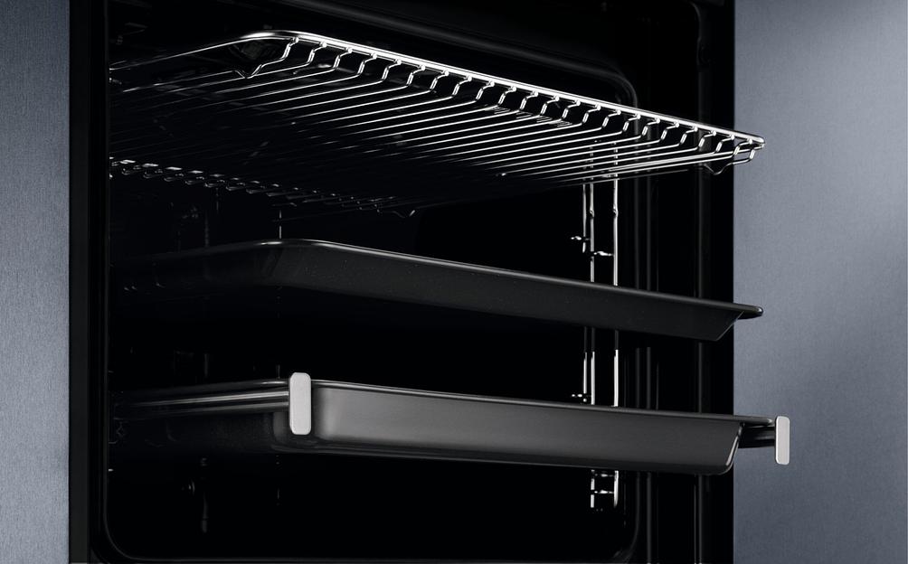 Духовой шкаф Электрический Electrolux EOF5C50BZ черный фото 2