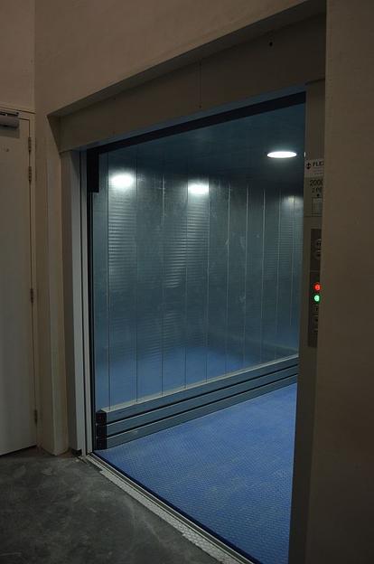 Грузовой подъемник EV-1500, до 2000 кг фото 3