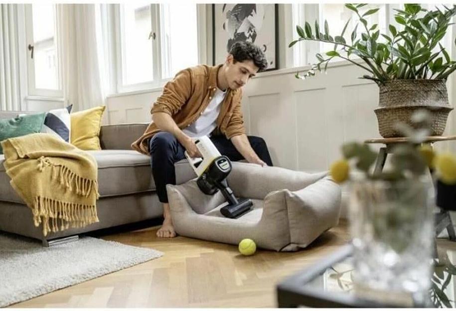 Пылесос ручной Karcher VC 4 Cordless myHome Pet 140Вт черный/белый фото 4