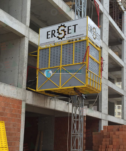 Мачтовый грузопассажирский подъёмник ERSET ERY 2000/450 фото 1